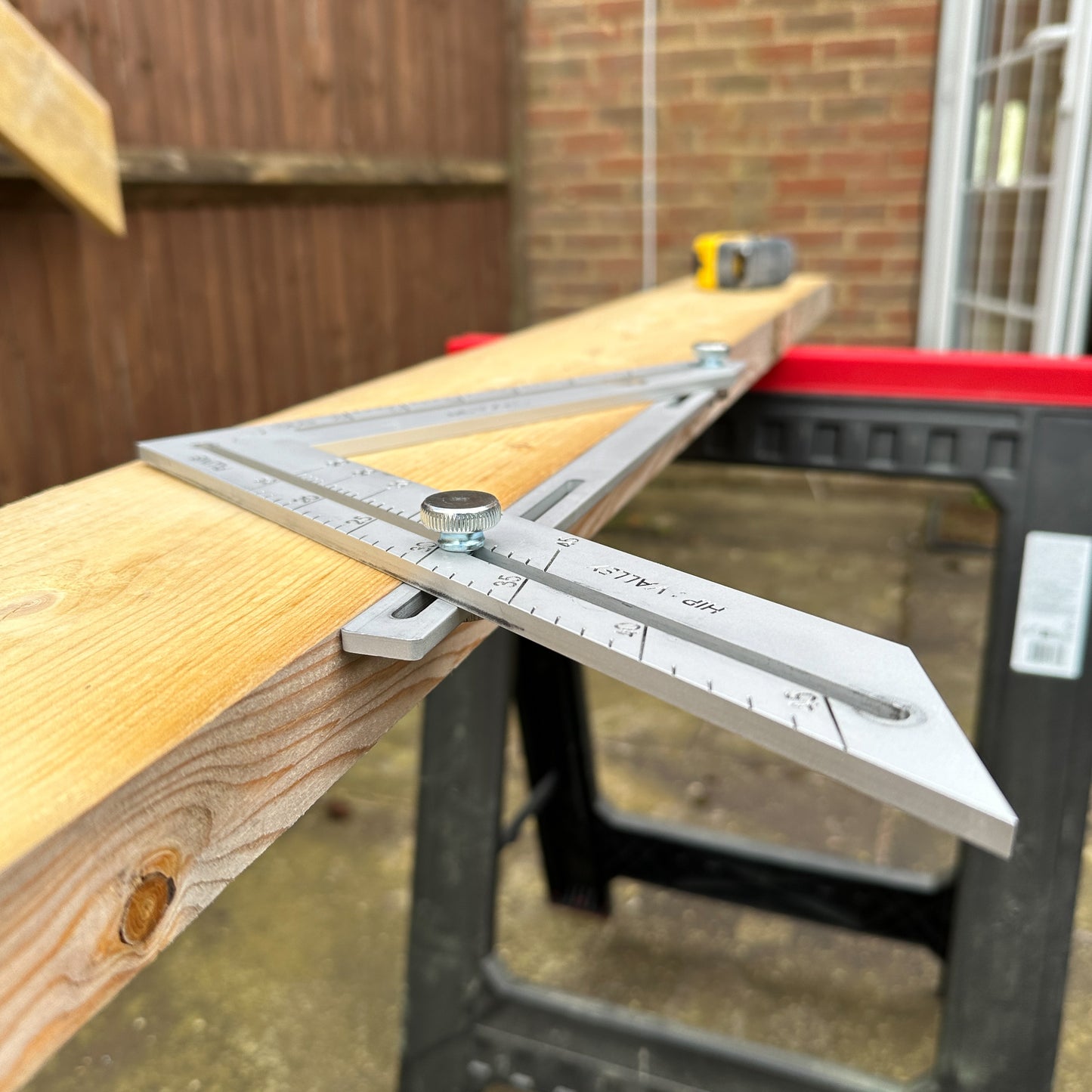 Foldable Roofing Square